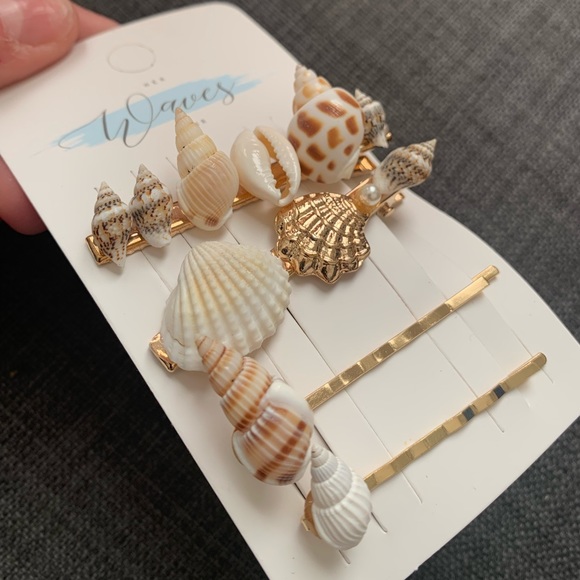 Her Waves Hair Shell Clips - Picture 3 of 3